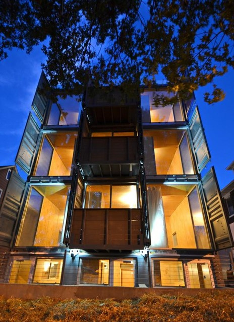 Карготектура: Дома из морских контейнеров — настоящих и имитаций