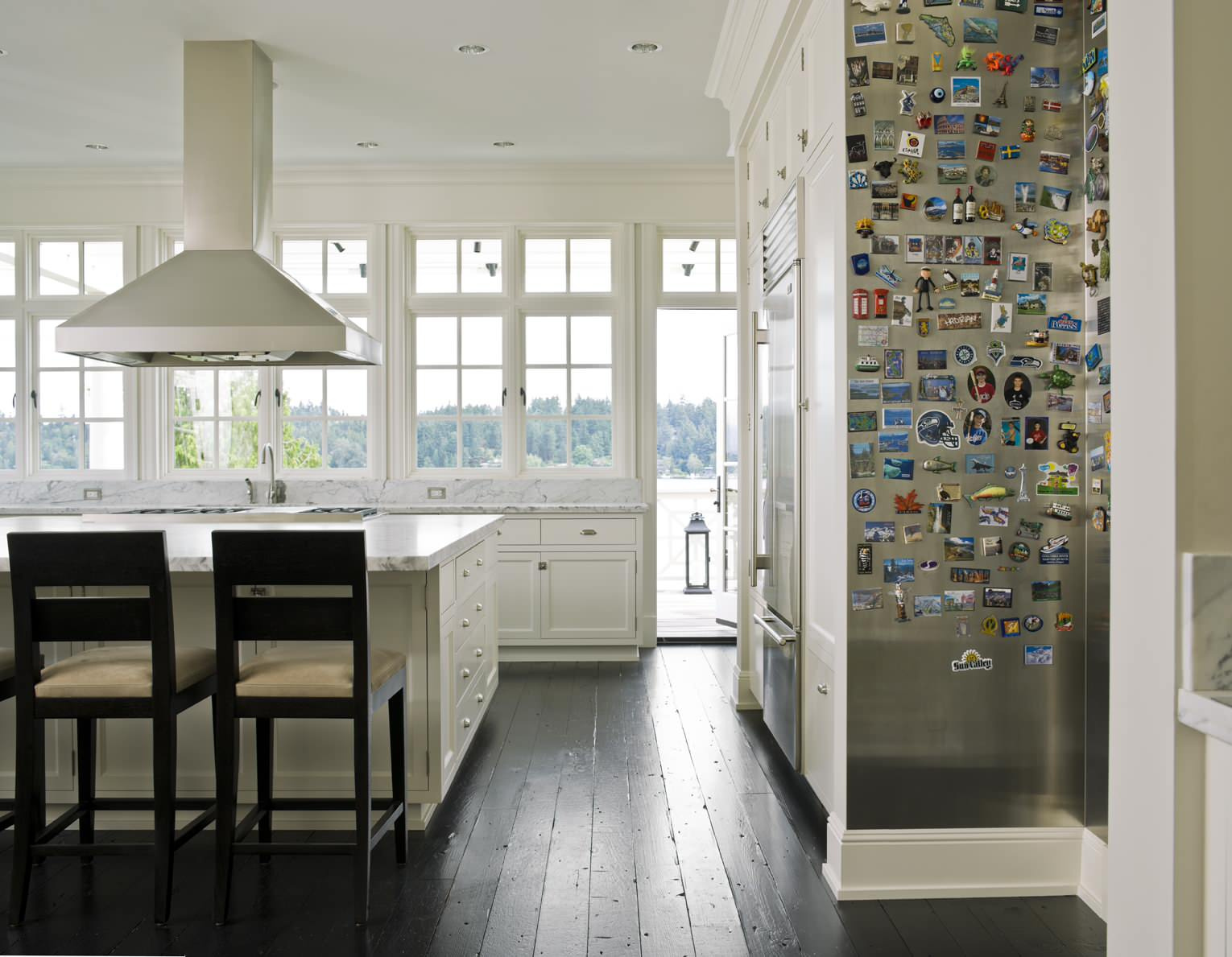 Хороший вопрос: Как хранить сувениры, чтобы не добавлять бардака в доме