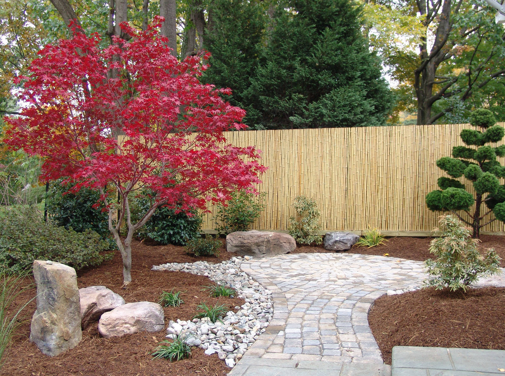 Ленивый сад: 17 советов, которые сэкономят вам силы