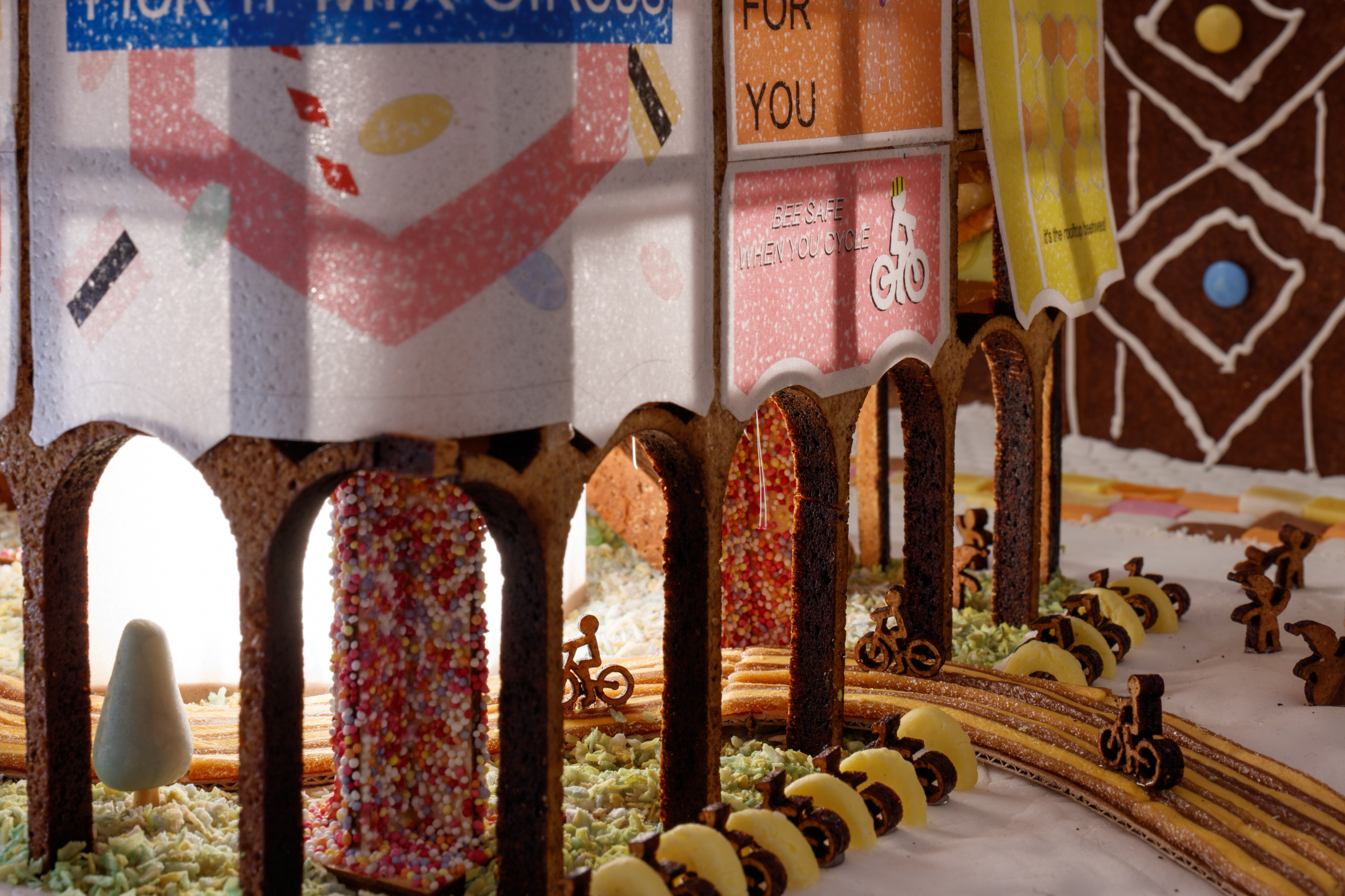 Архитектура: Когда архитекторы строят... пряничные домики