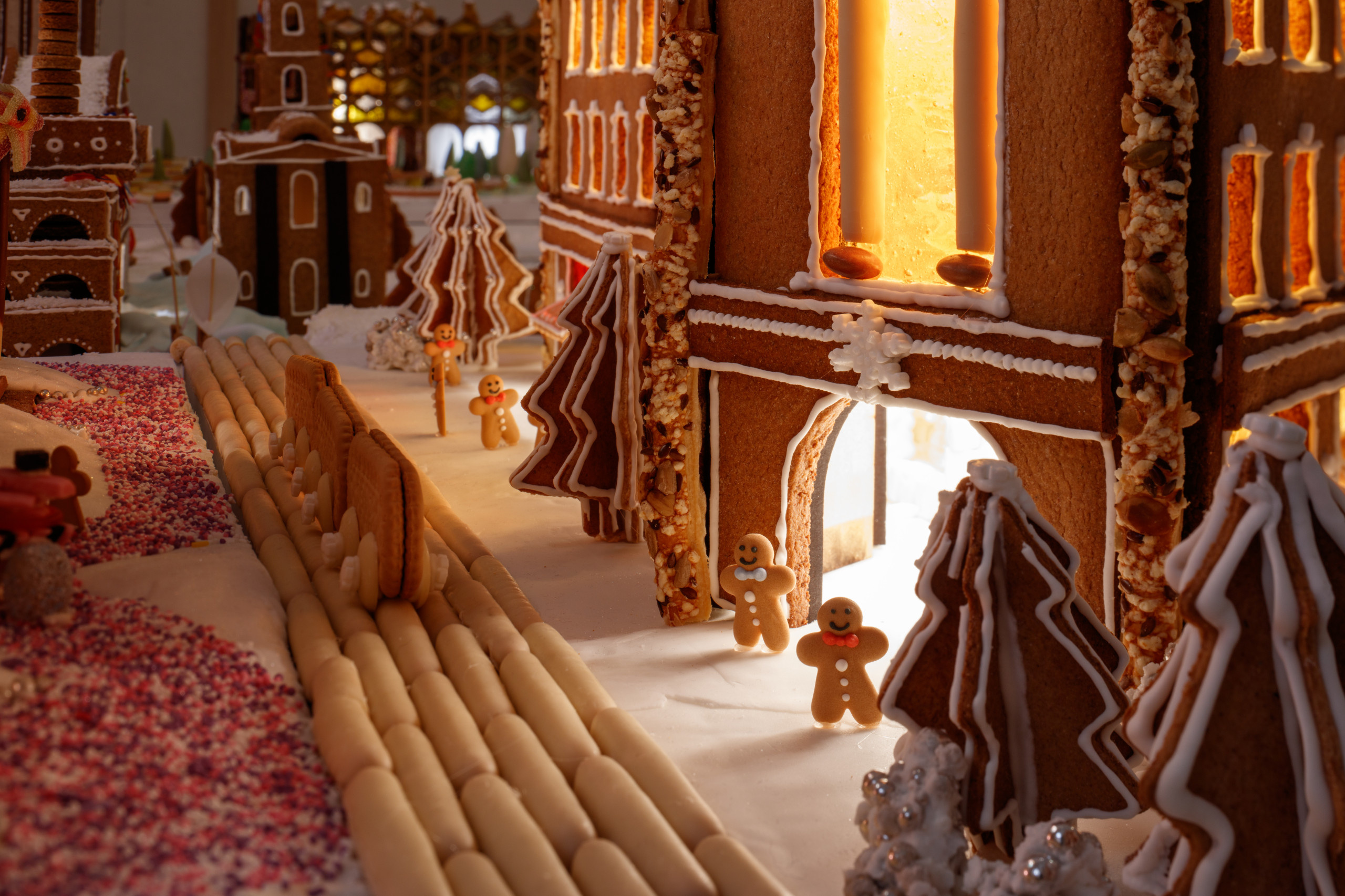 Архитектура: Когда архитекторы строят... пряничные домики