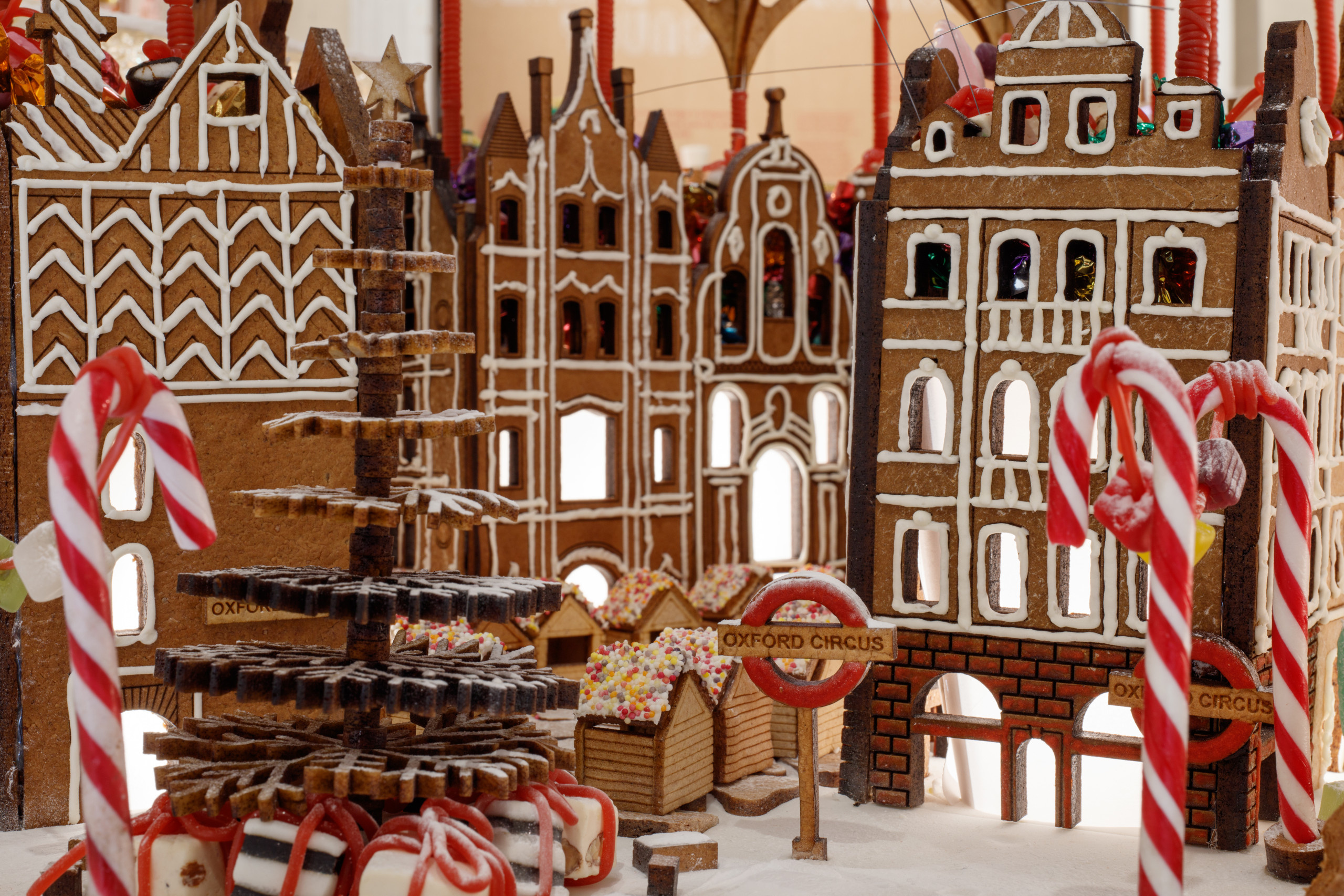 Архитектура: Когда архитекторы строят... пряничные домики