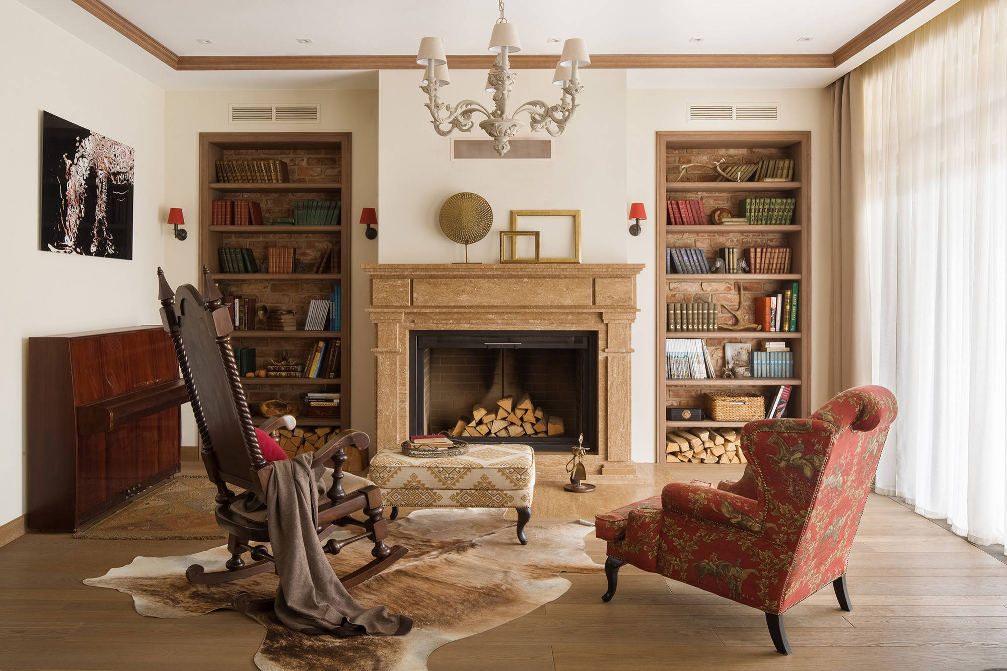 Houzz тур: 4 этажа — с бельчатником и антиквариатом