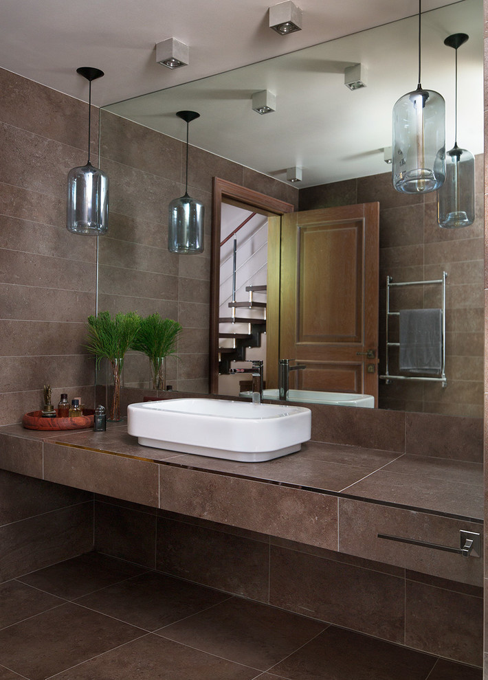 Houzz тур: 4 этажа — с бельчатником и антиквариатом