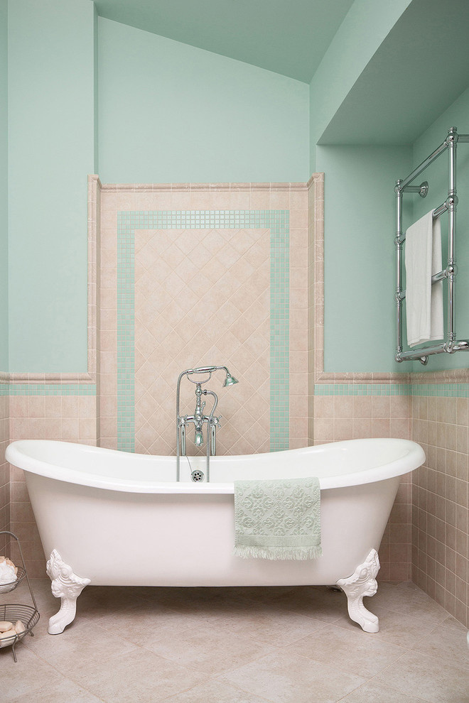 Houzz тур: 4 этажа — с бельчатником и антиквариатом