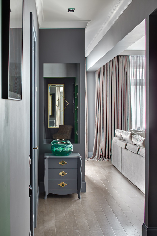 Портрет: Ювелирные украшения для мебели от Soda Homedecor