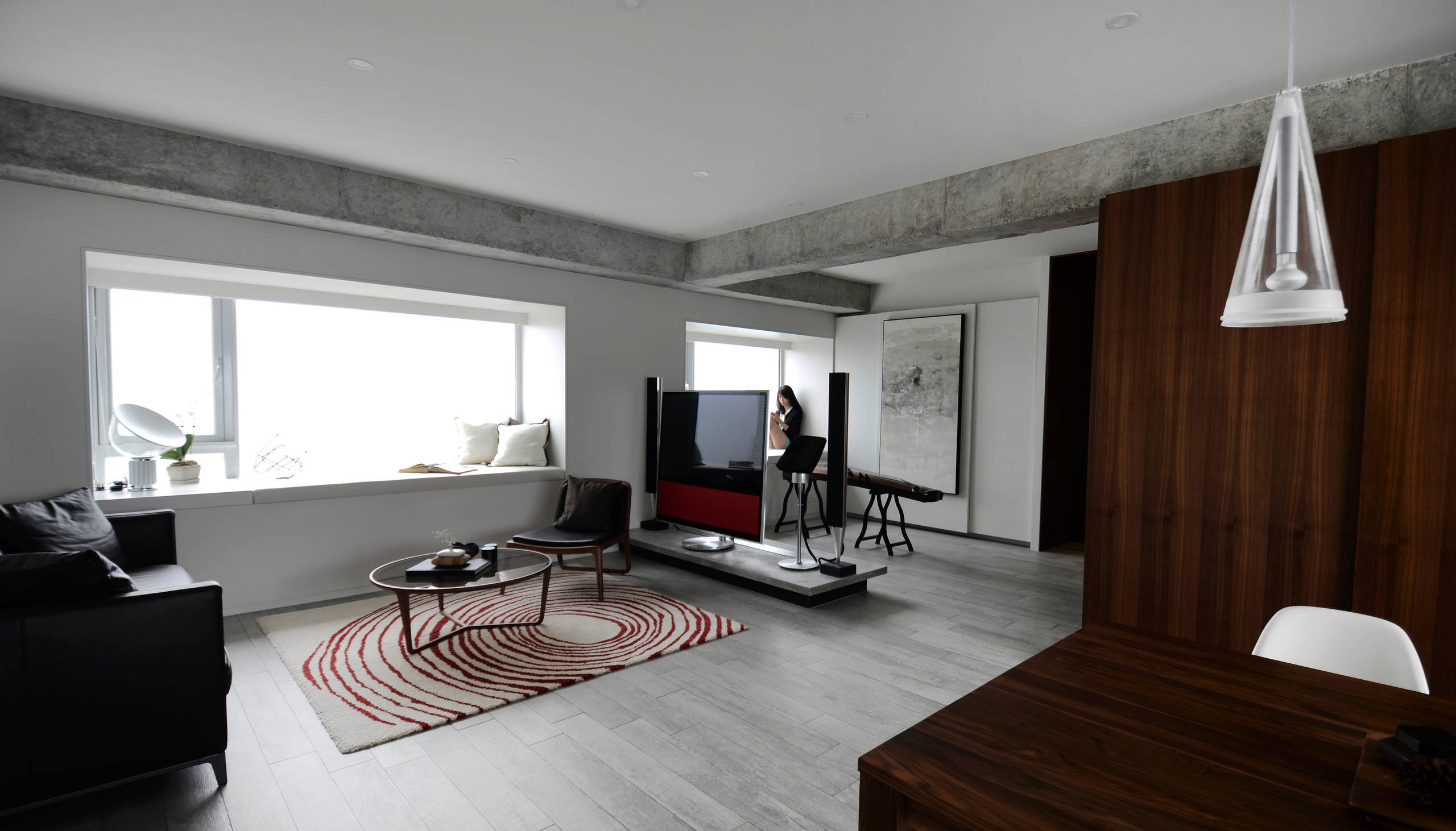 Houzz Гонконг: Свет и панорамные виды в минималистичной квартире