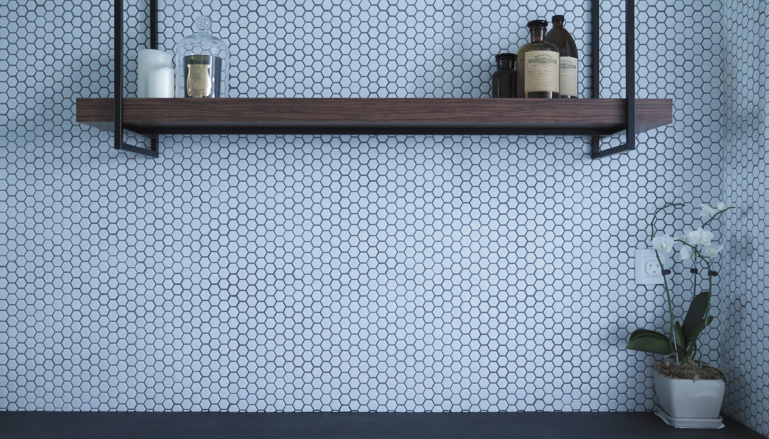 Houzz Гонконг: Свет и панорамные виды в минималистичной квартире