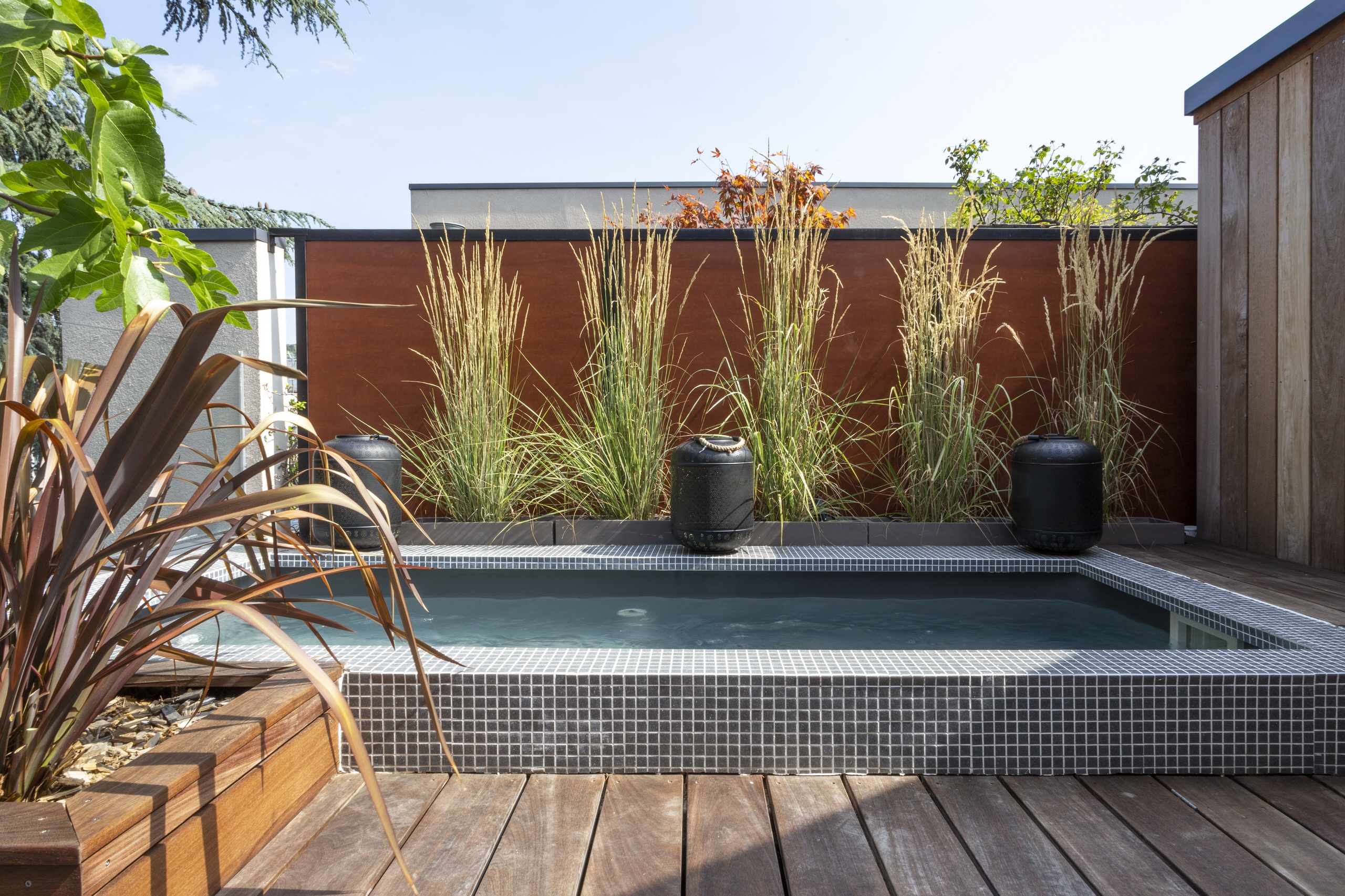 Фотоохота: 20 мини-бассейнов для небольших садов