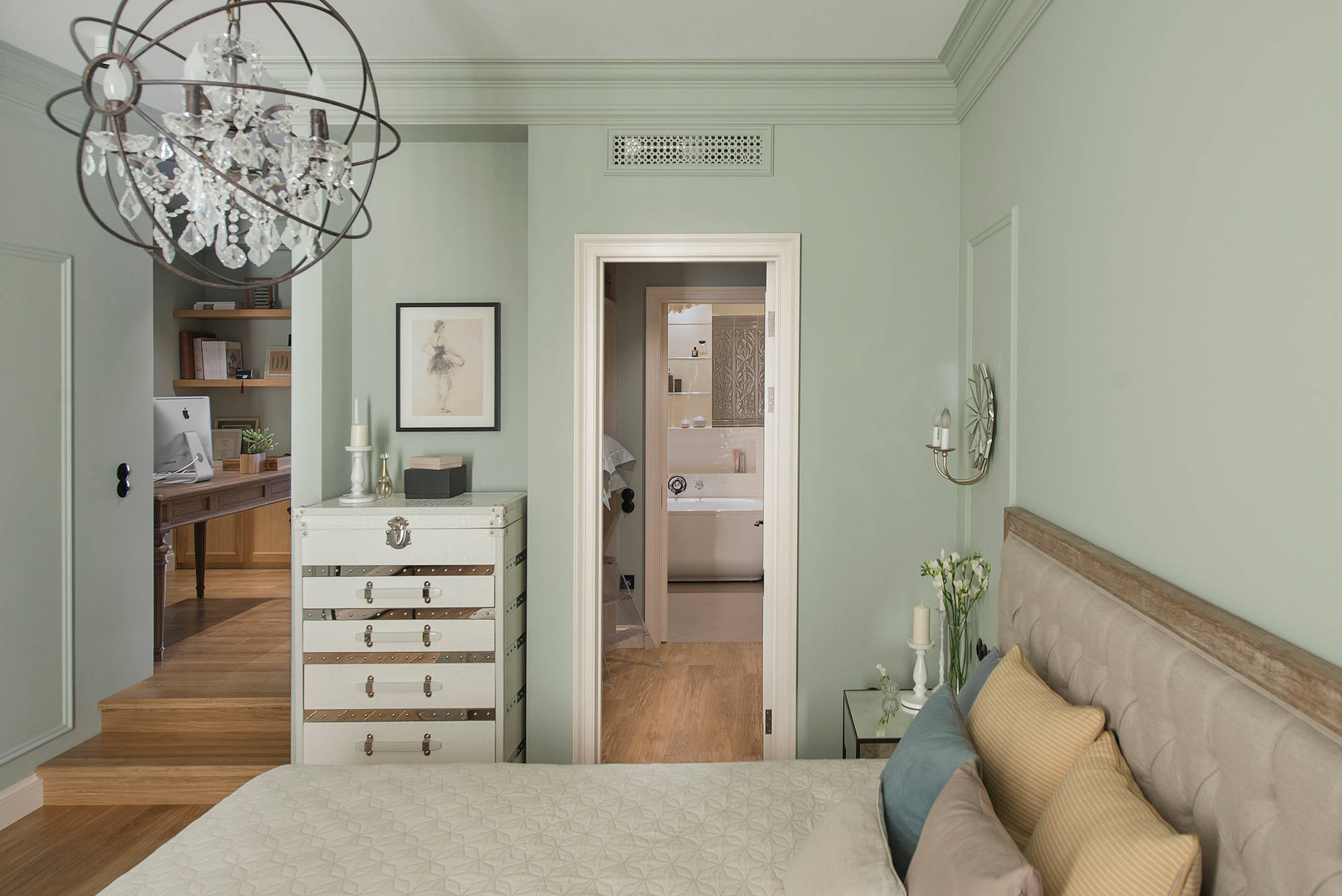 Houzz тур: Яркая эклектика для владельцев, которые хотели все и сразу