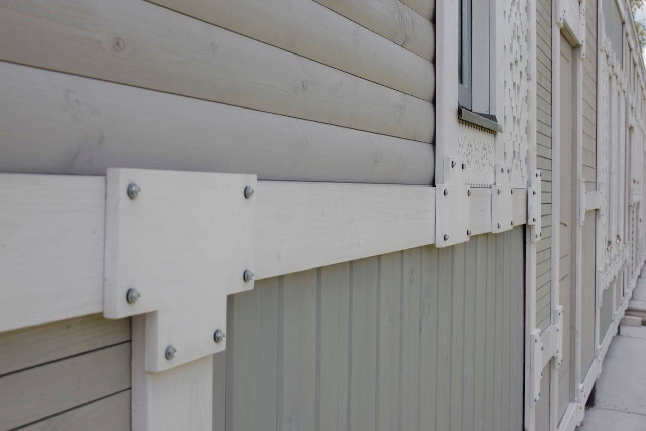 Houzz тур: Монохромный Мондриан и резные наличники дома в Алексино