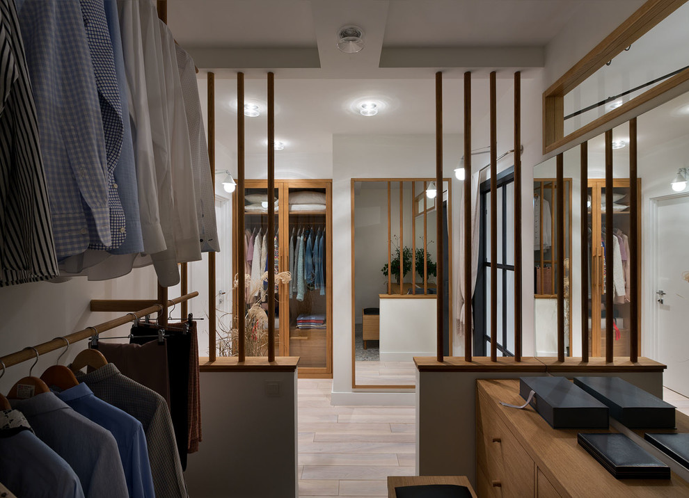 Houzz Украина: Квартира с нарисованными оленями и лесными растениями