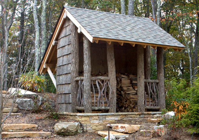 На траве дрова: Как сложить поленницу для дров, и зачем это нужно