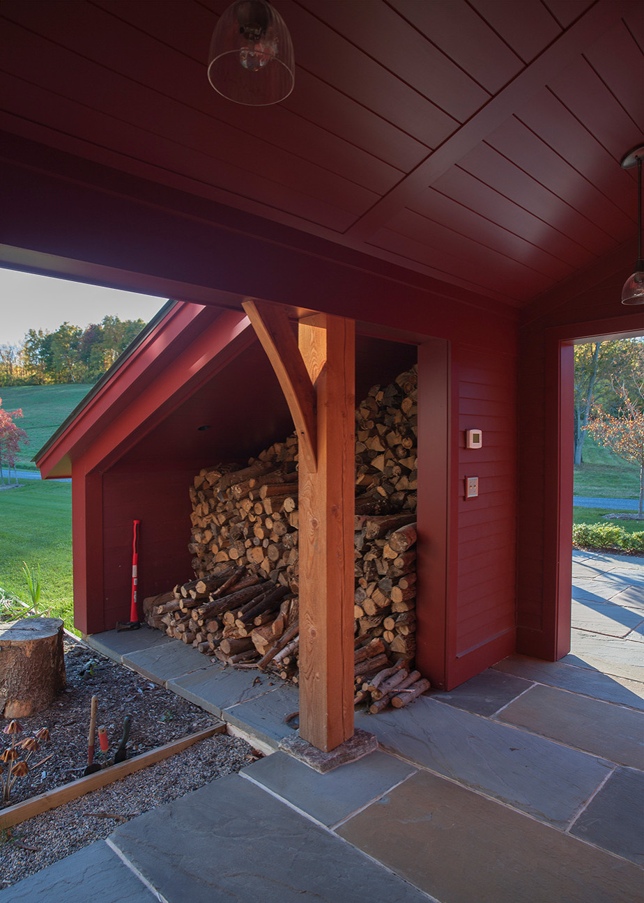 На траве дрова: Как сложить поленницу для дров, и зачем это нужно