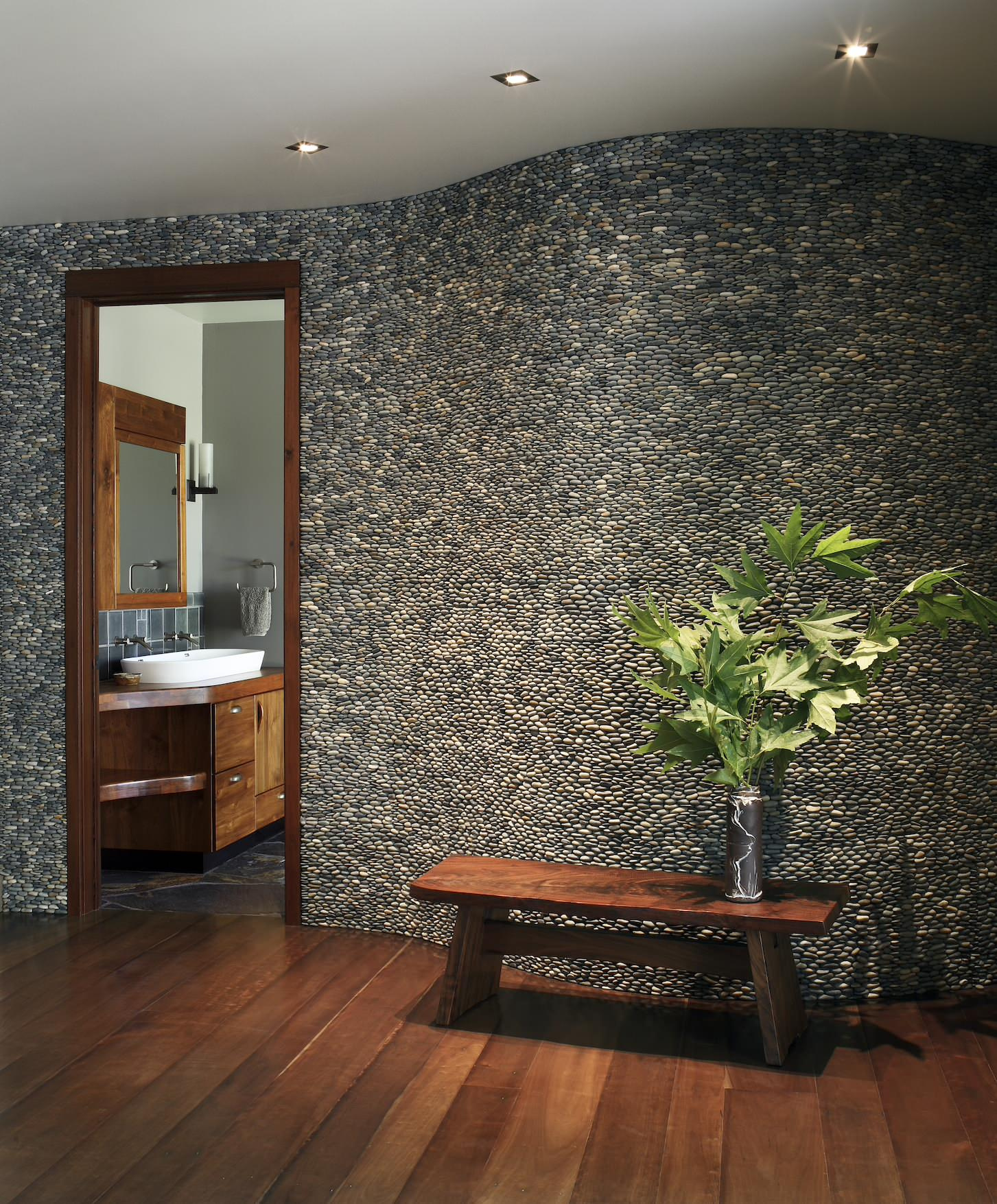 Фотоохота: 34 идеи отделки прихожей декоративным камнем