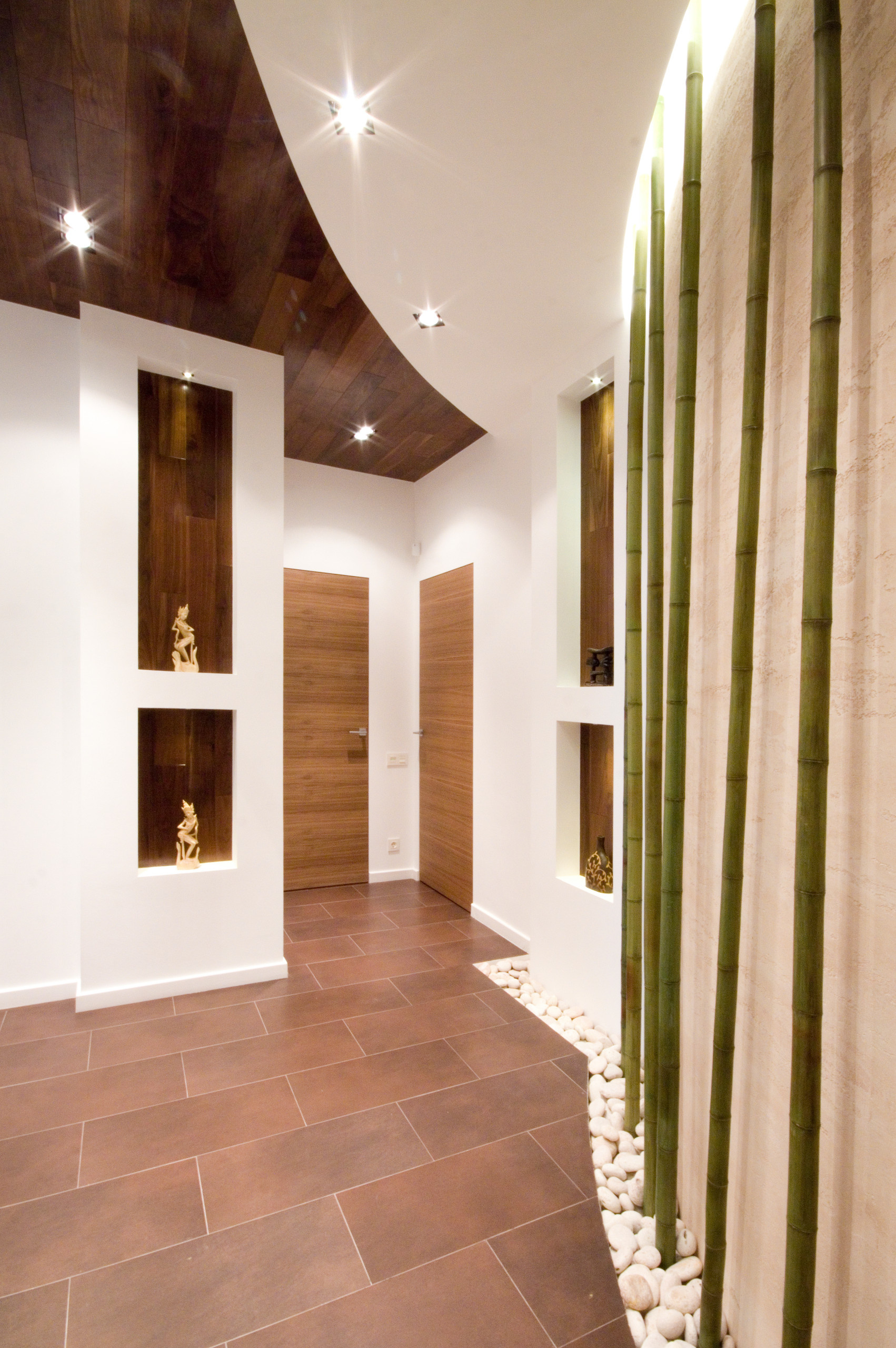 Houzz тур: Питерская квартира с гармоничными и экологичными интерьерами