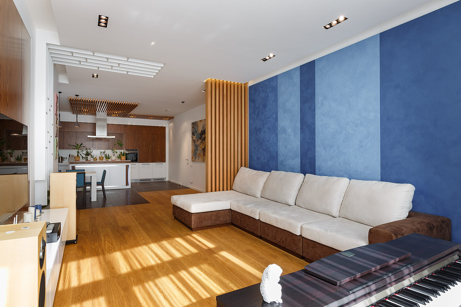 Houzz тур: Питерская квартира с гармоничными и экологичными интерьерами