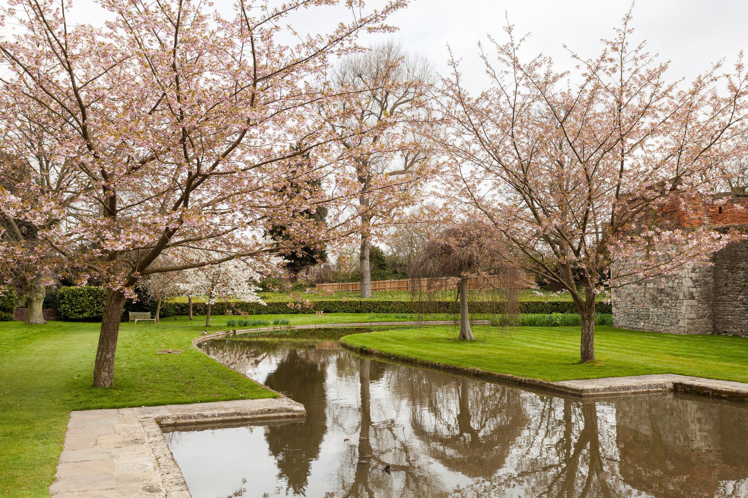 Ту-мач: Что понимают и что стоило бы понимать под «китчем»
