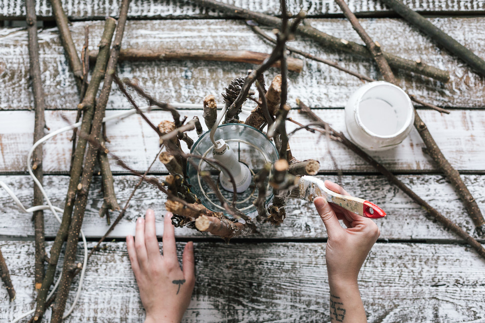 Своими руками: Светильник из веток