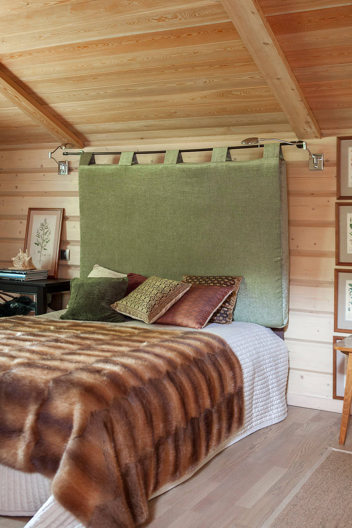 В гостях: Подмосковное шале на участке с историей