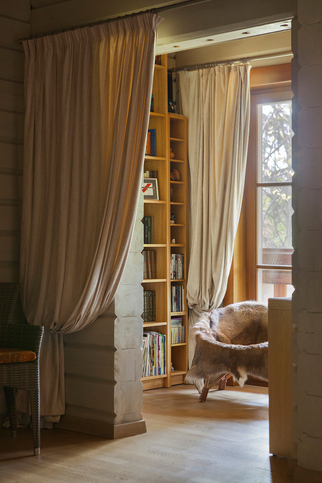 В гостях: Подмосковное шале на участке с историей