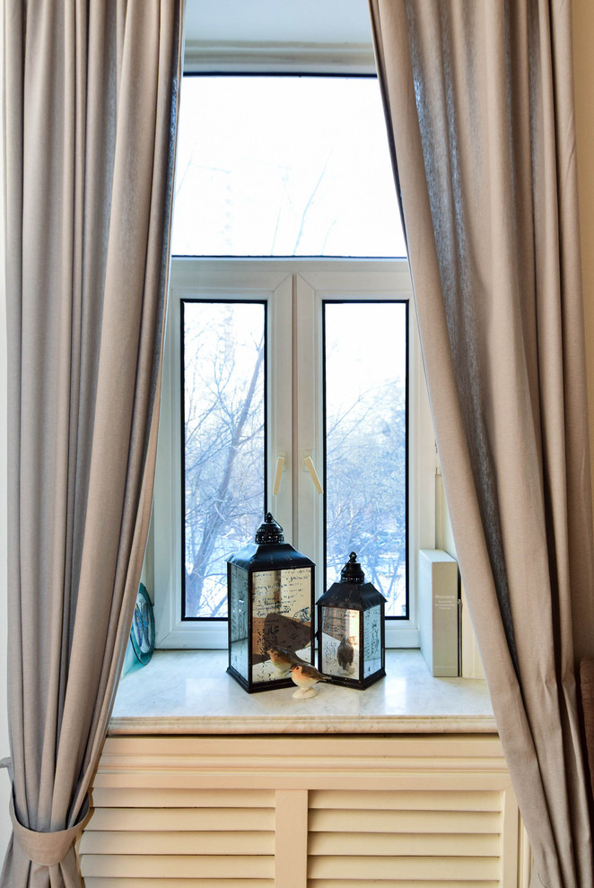 В гостях: Квартира с огромной гостиной, белыми быками и черным мопсом