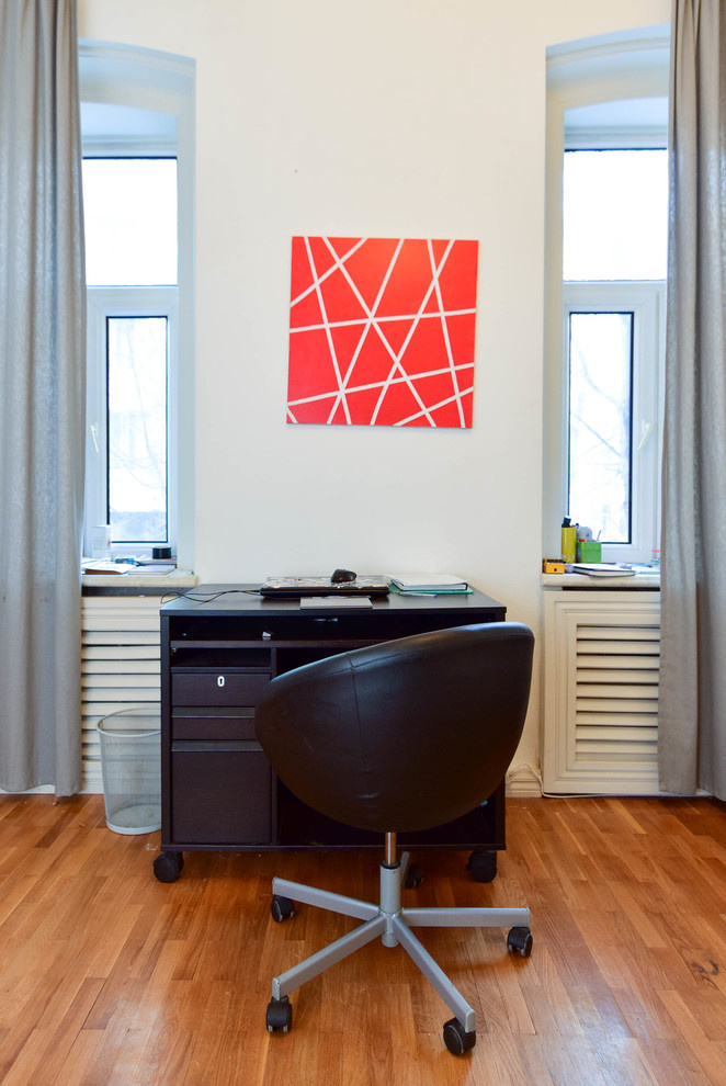 В гостях: Квартира с огромной гостиной, белыми быками и черным мопсом