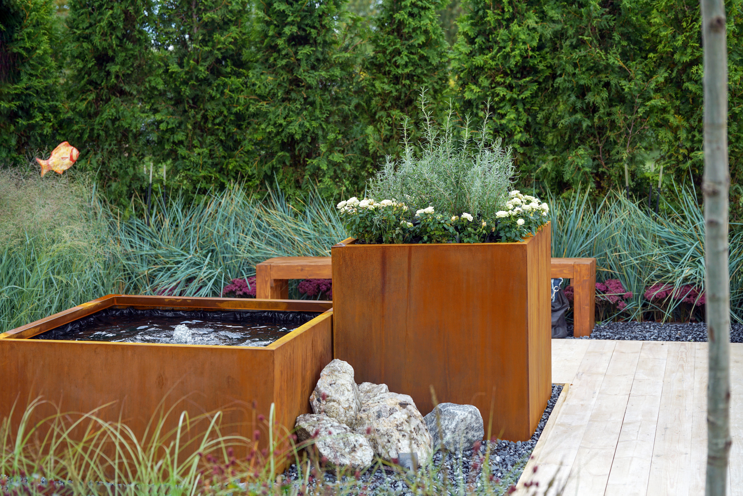 Сад недели: с огородом, кортеном и «живоносным источником»