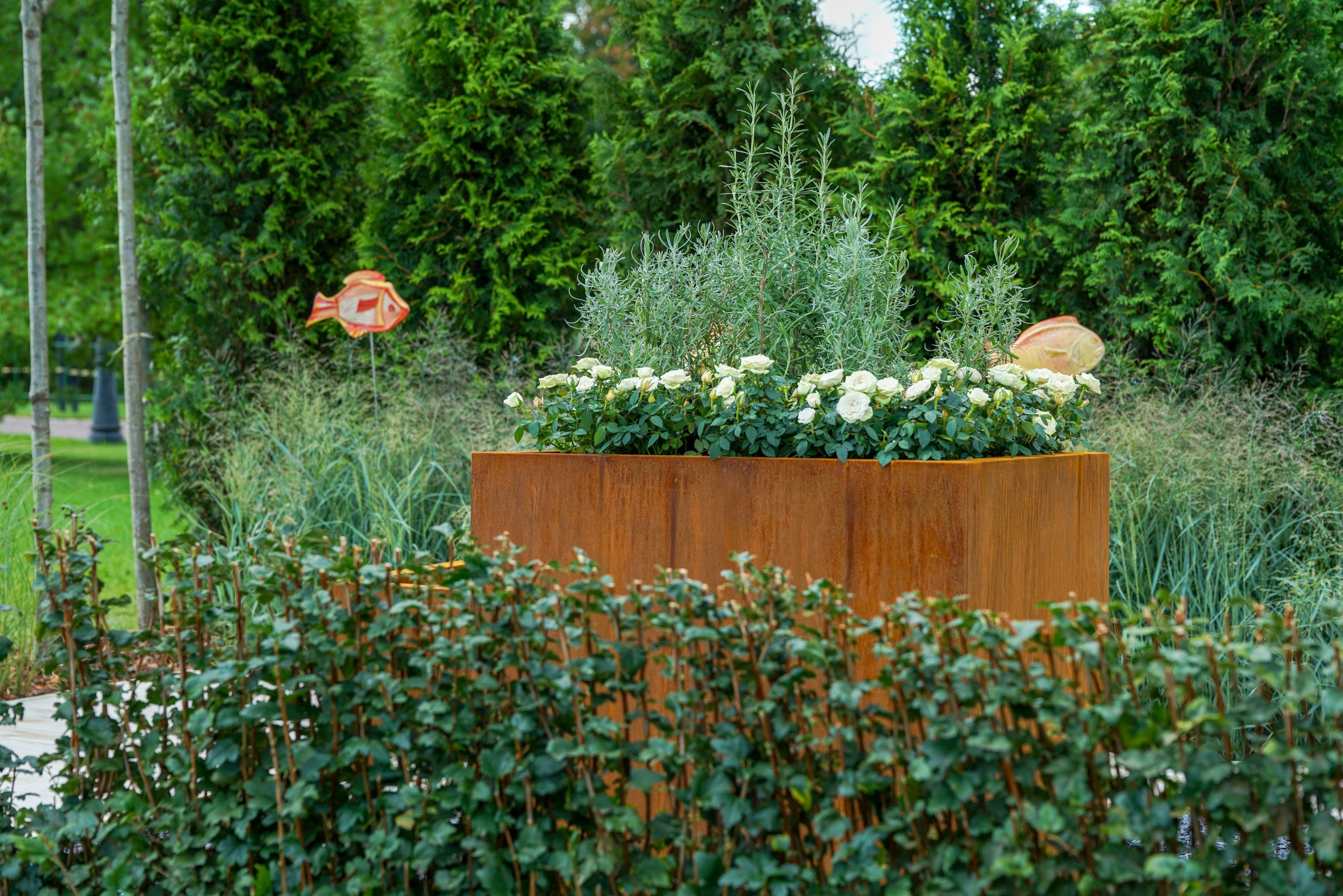 Сад недели: с огородом, кортеном и «живоносным источником»