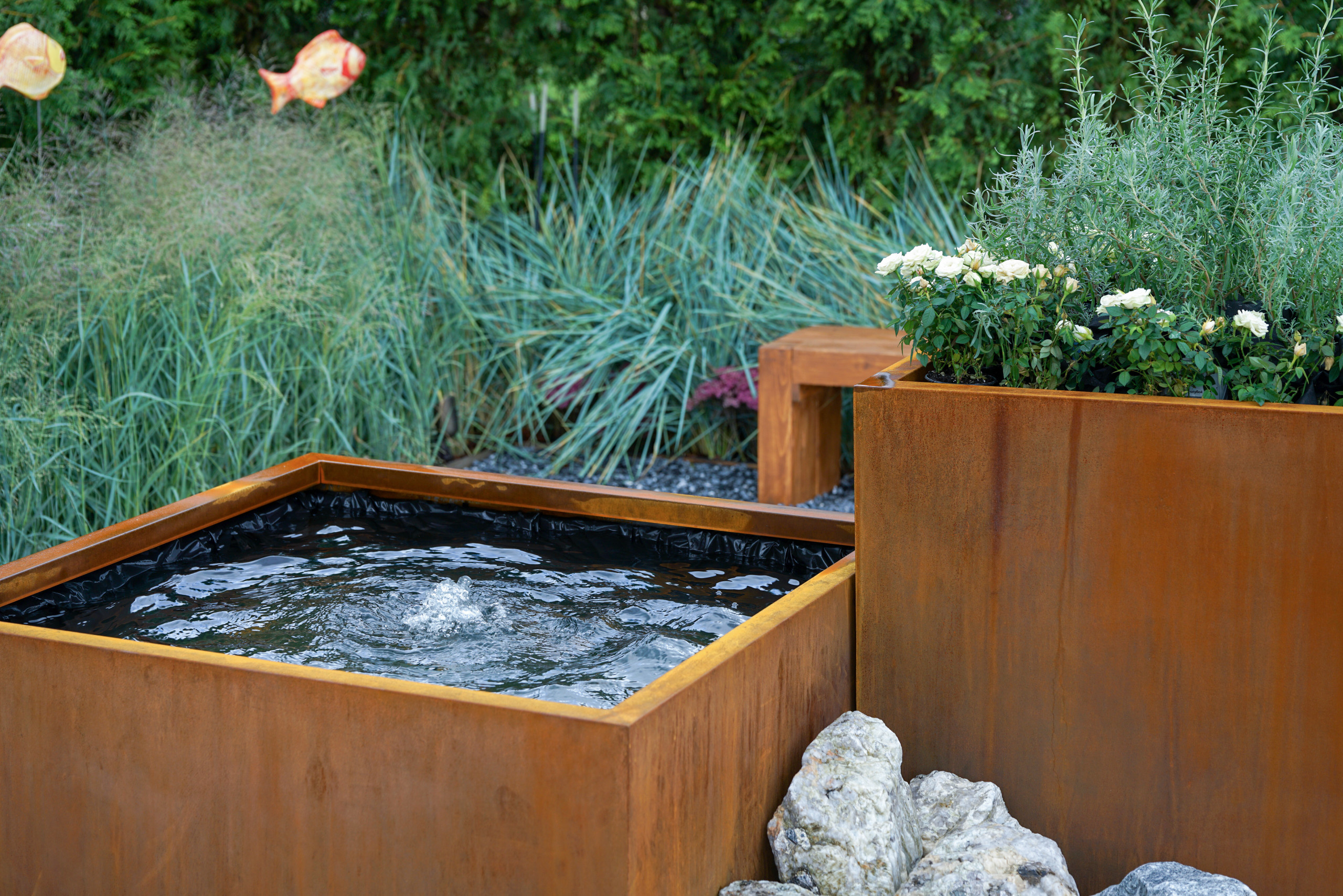 Сад недели: с огородом, кортеном и «живоносным источником»