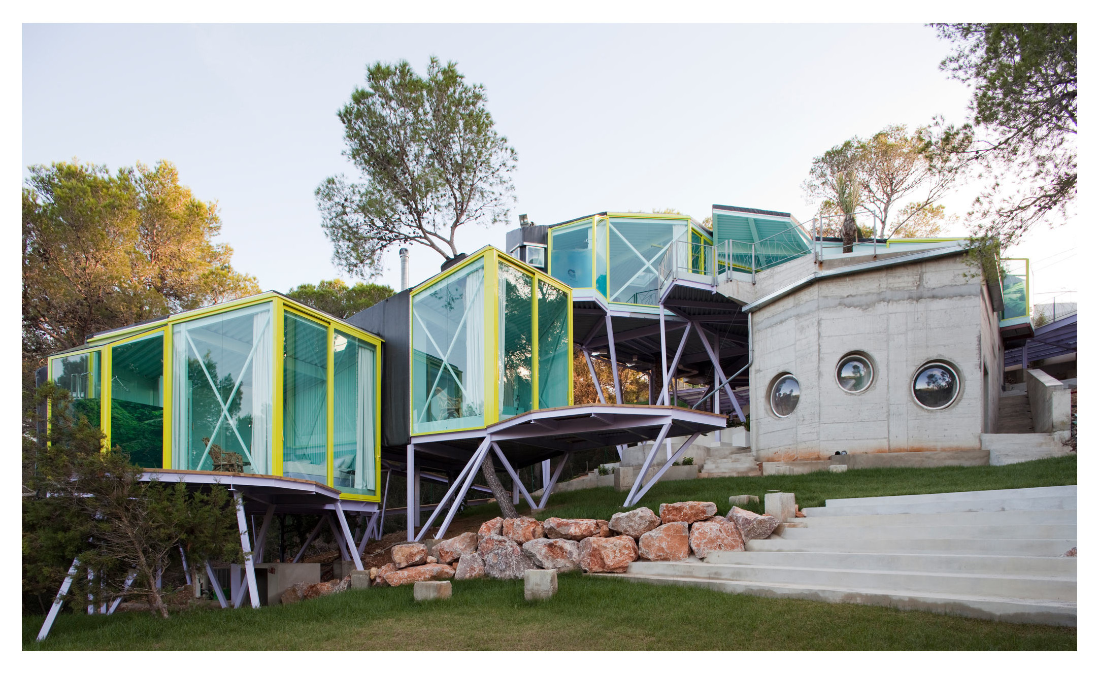 Архитектура: 14 необычных домов из Испании