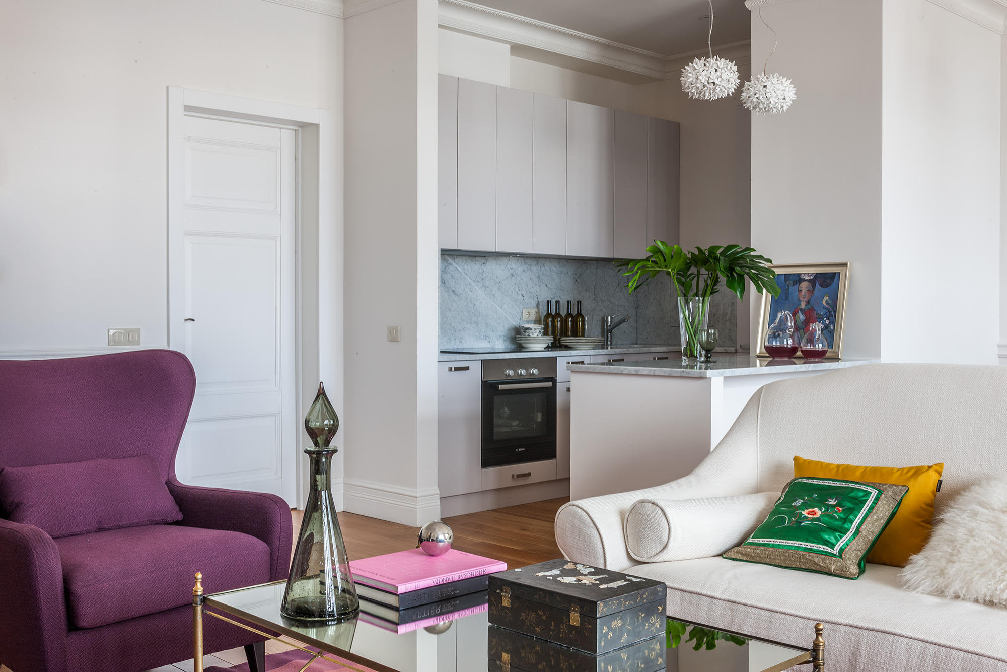 Как правильно: Обыграть вентиляционный короб на кухне