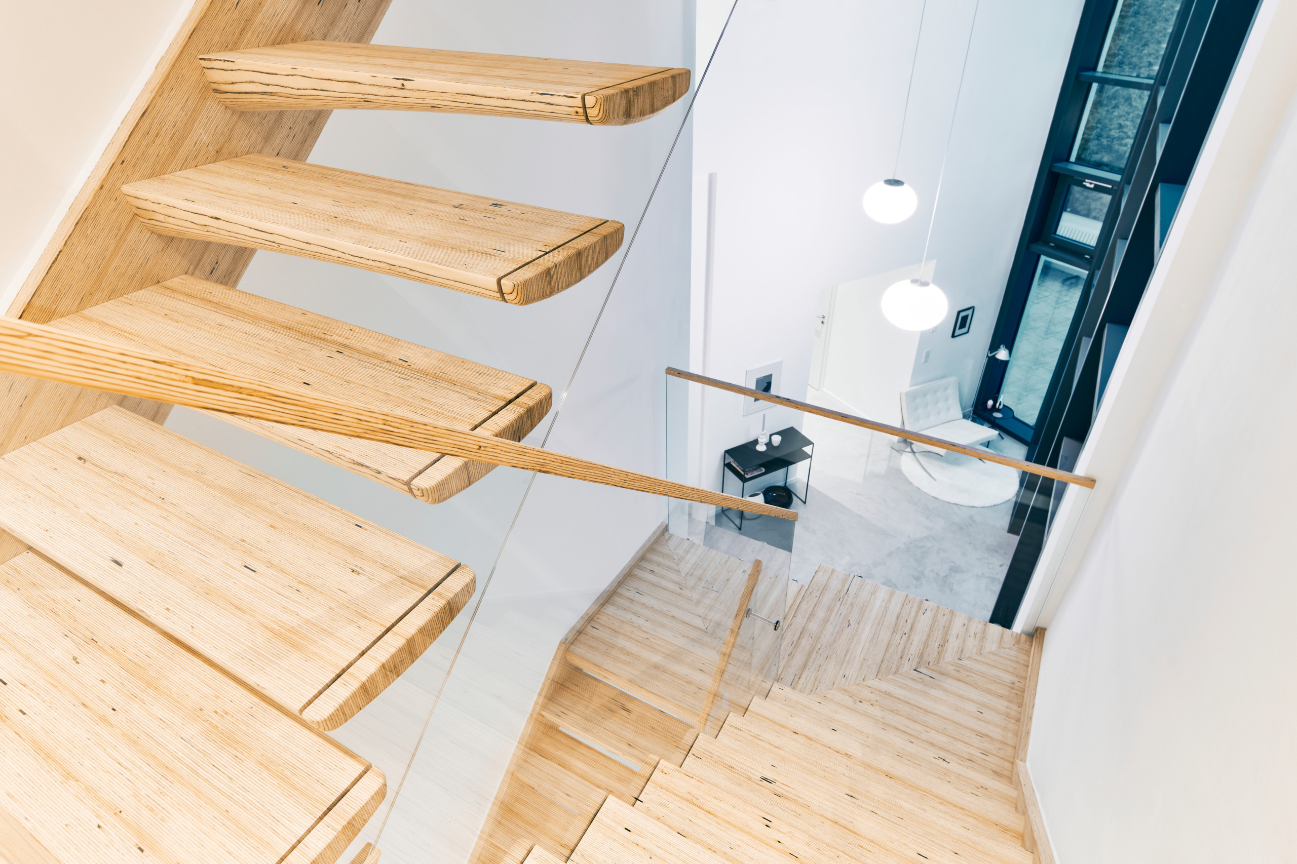 До и после: Лестница с «разрезанными» ступенями