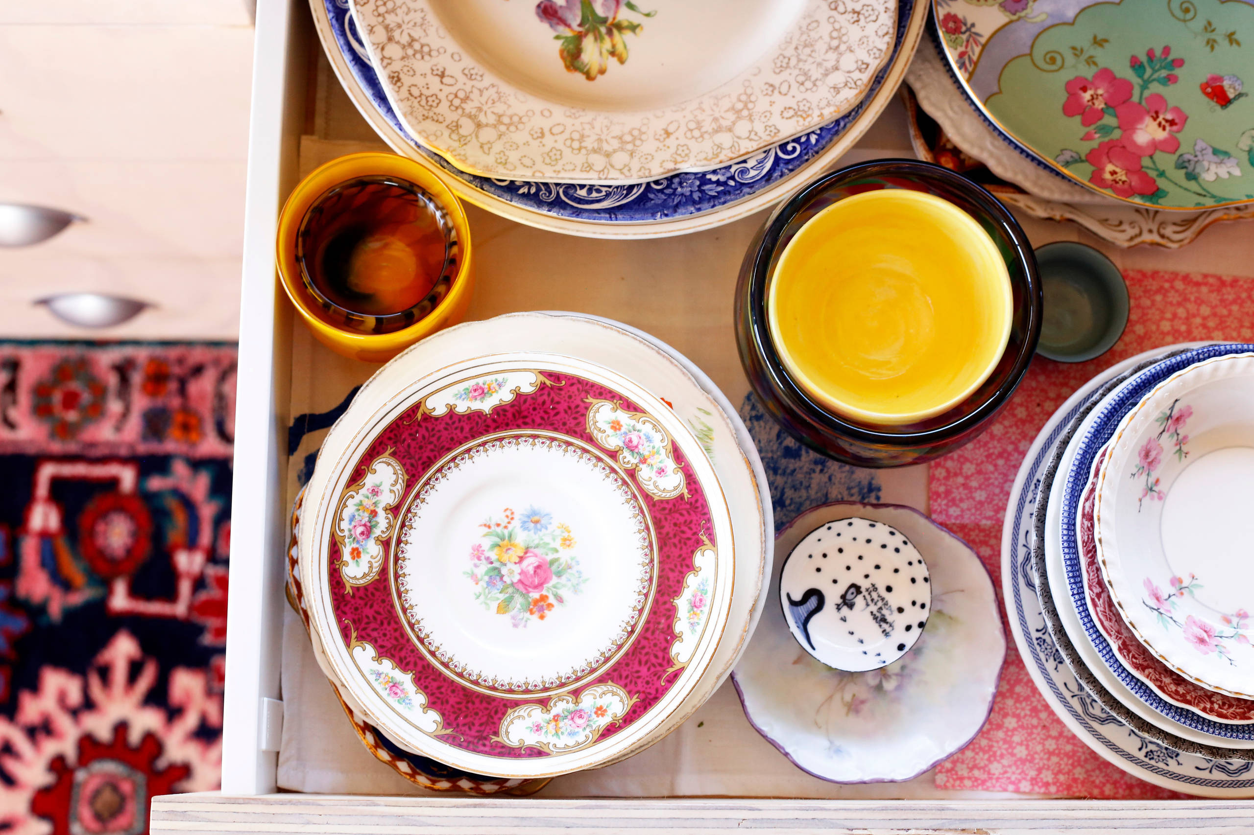 Houzz Новая Зеландия: Яркий дом с цветными рамами