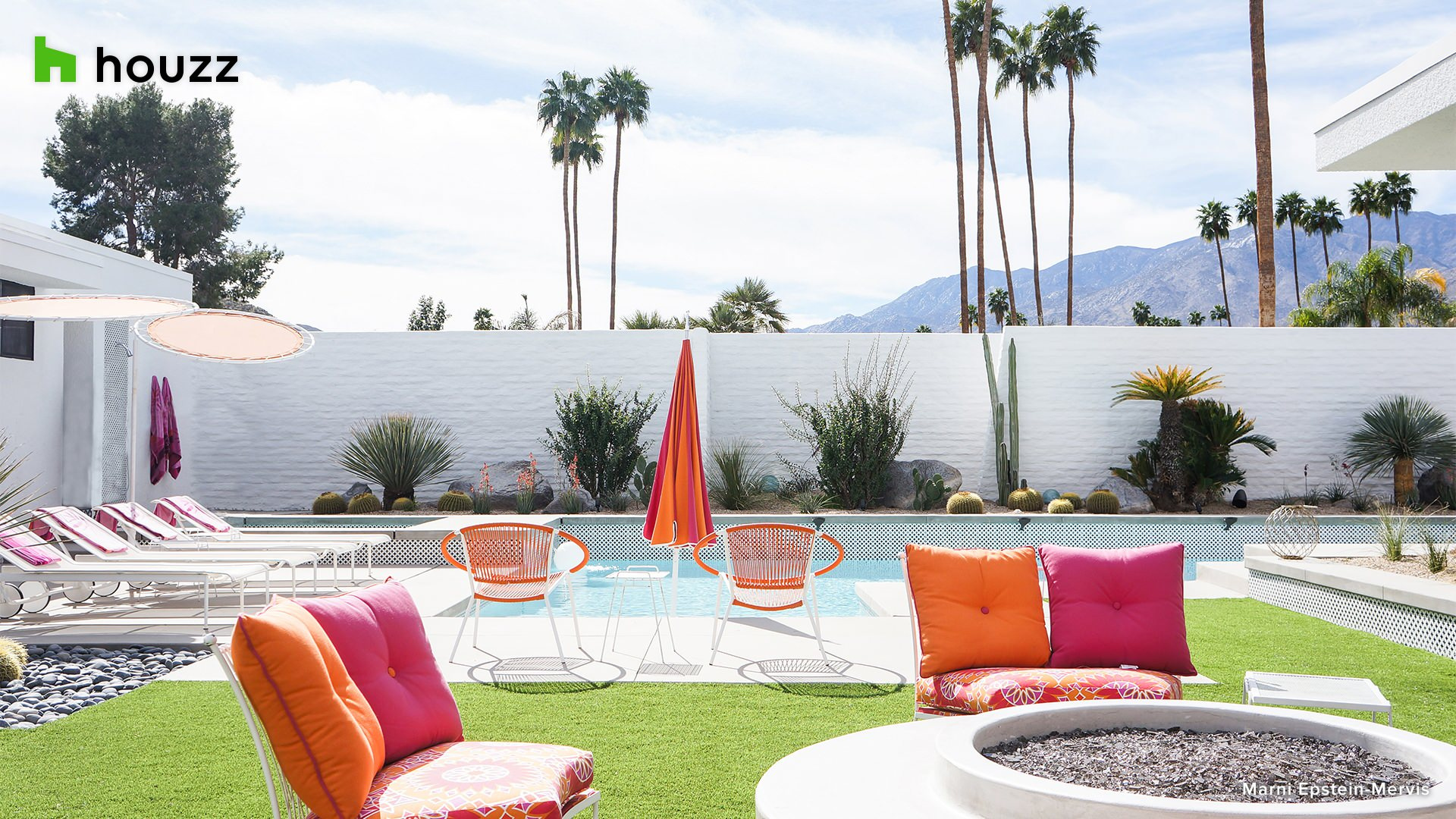 6 виртуальных фонов для ваших видеоконференций