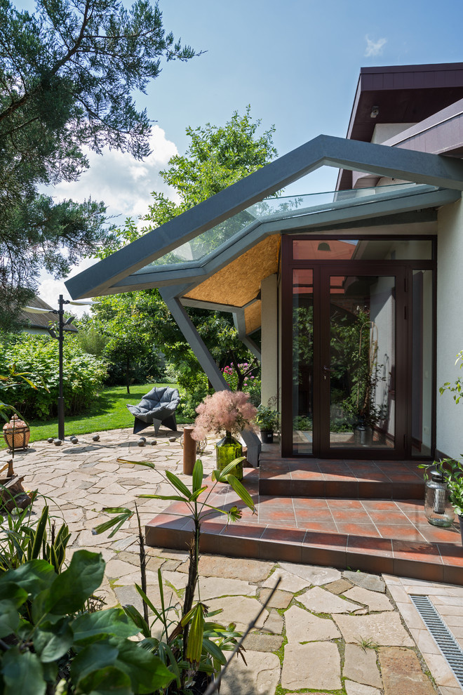 Houzz Украина: Дом для холостяка с камином и СПА-зоной