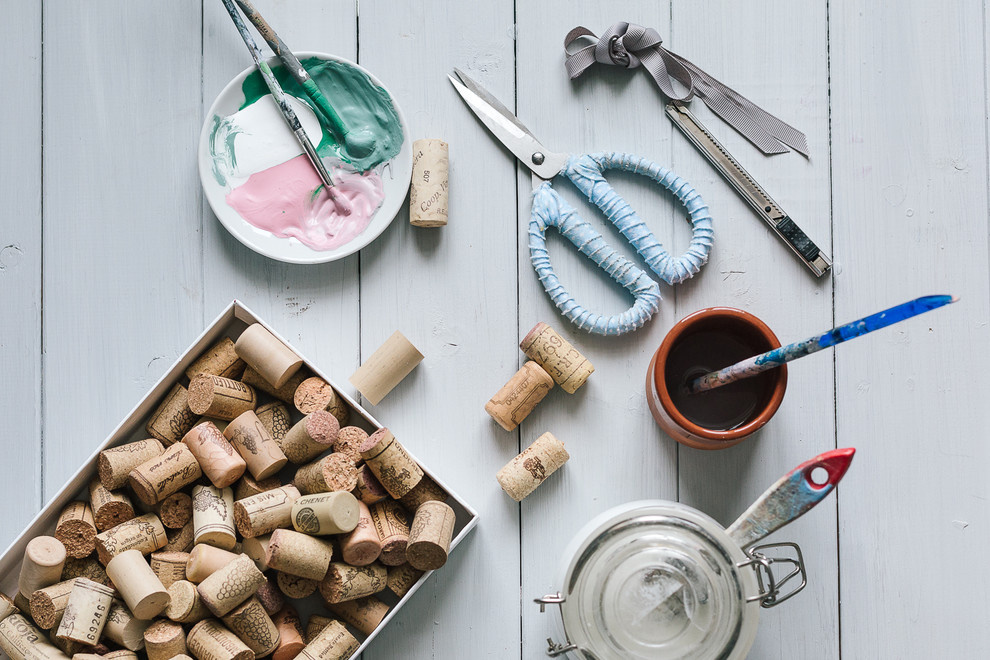 Своими руками: Как сделать доску для заметок из пробок для вина