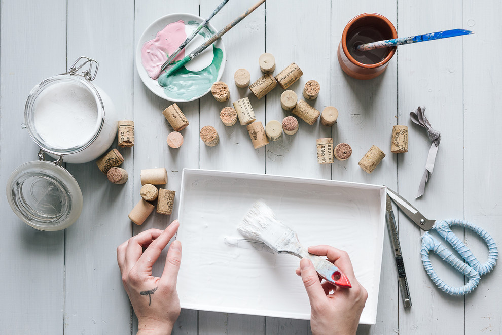 Своими руками: Как сделать доску для заметок из пробок для вина