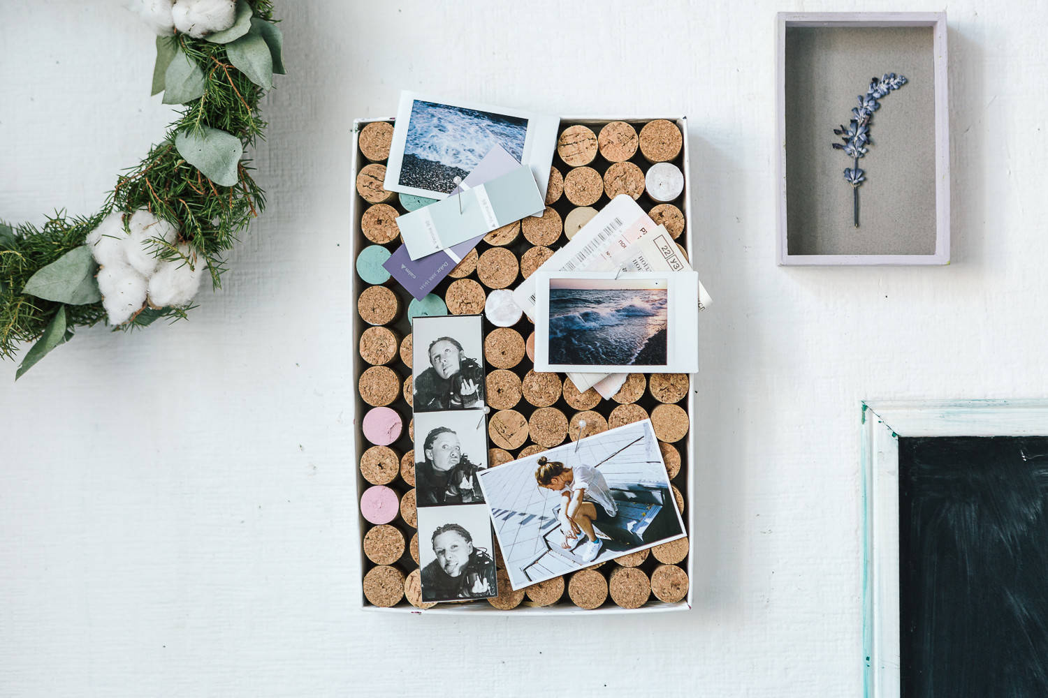 Своими руками: Как сделать доску для заметок из пробок для вина