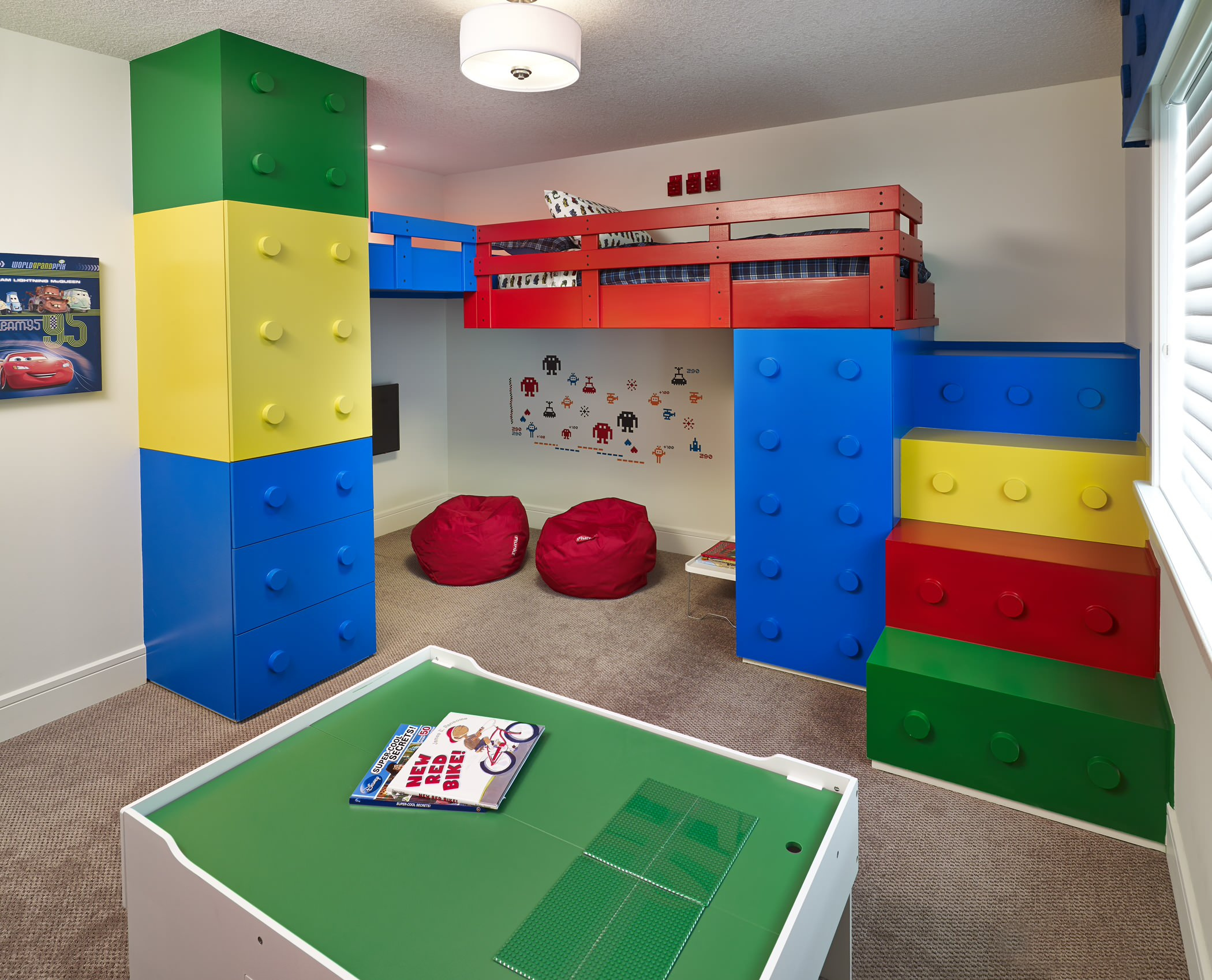 Играем по-взрослому: LEGO-мания в доме