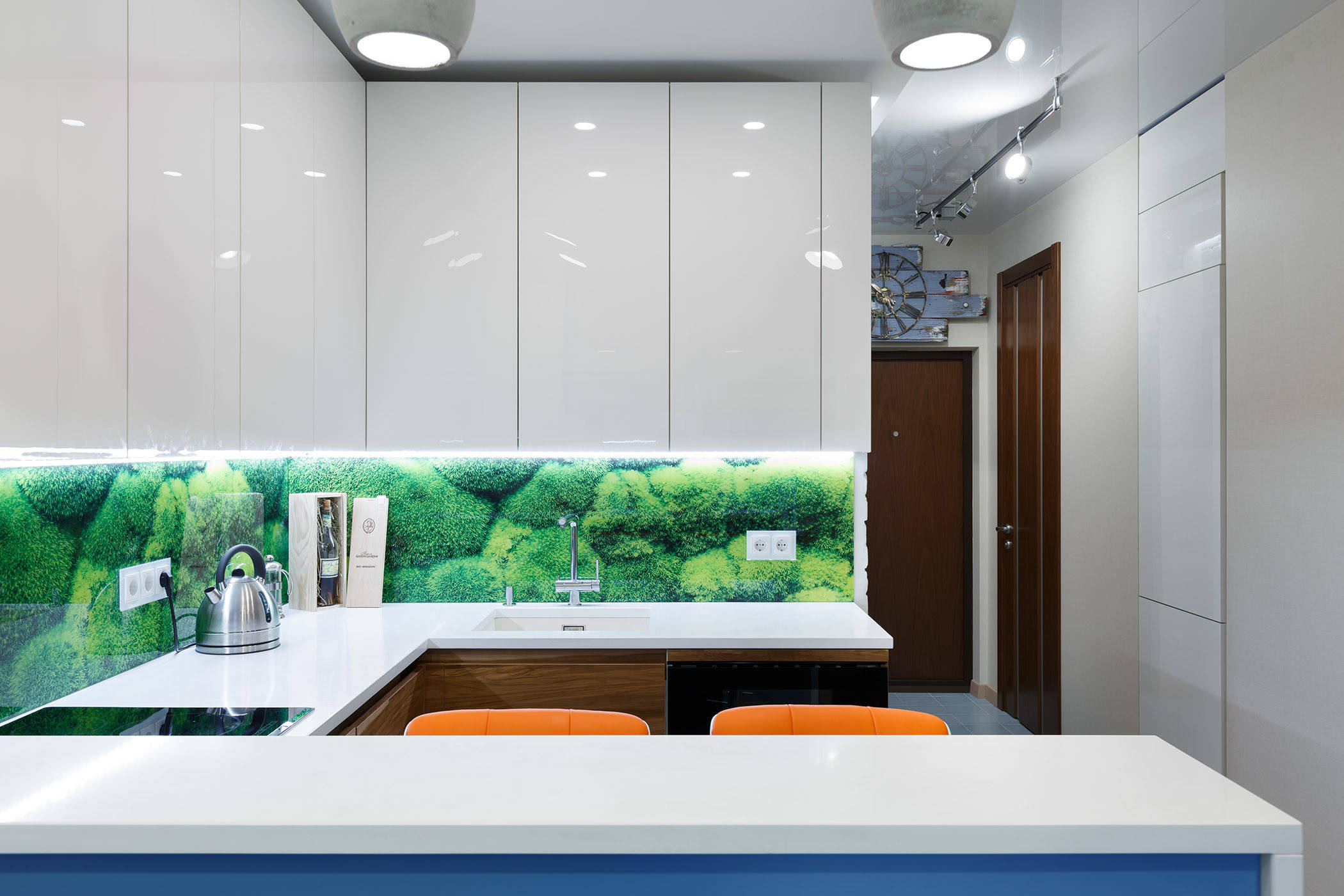 Просто фото: А где здесь холодильник