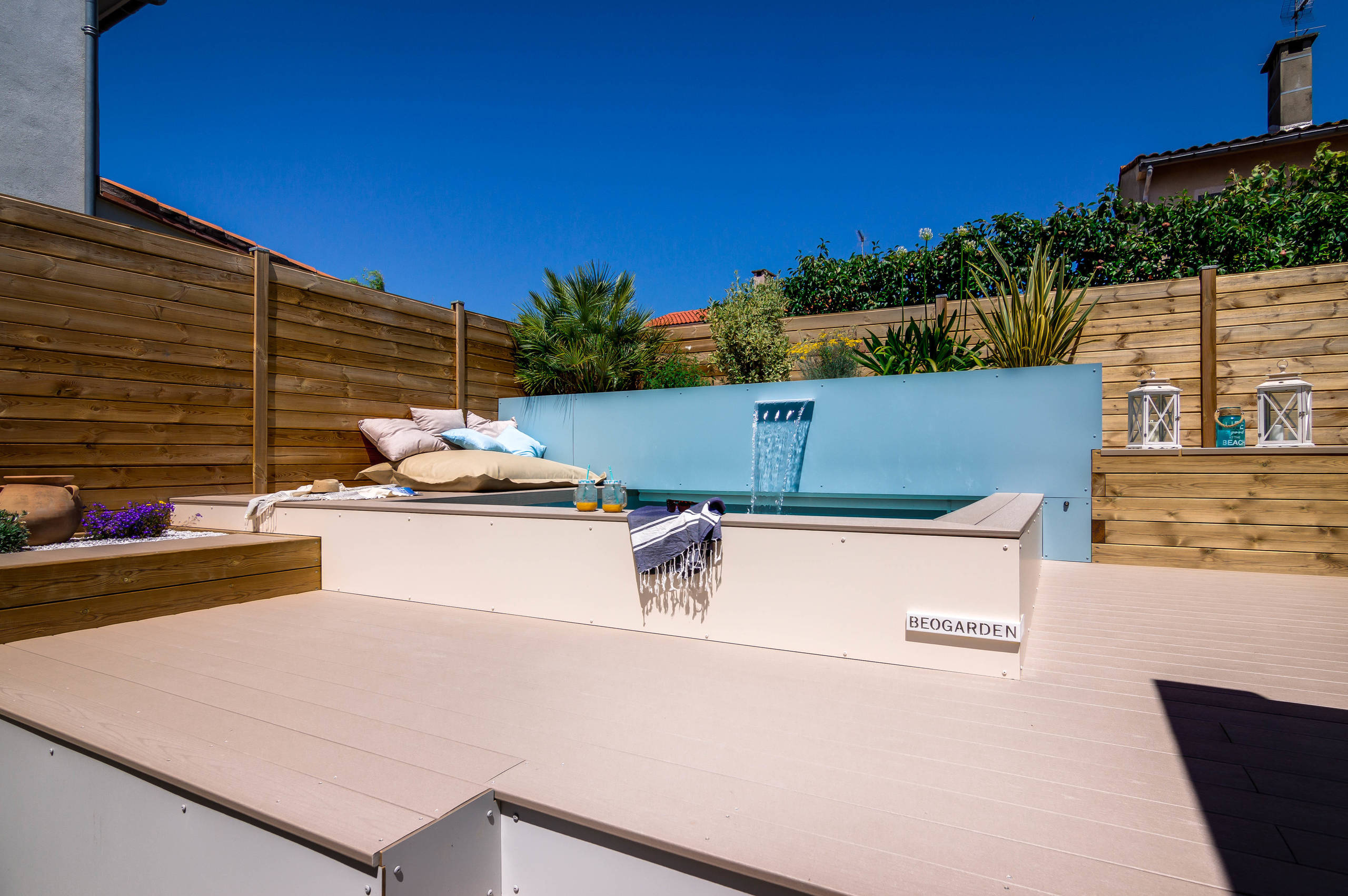 Проект недели: Маленький бассейн в саду под Тулузой