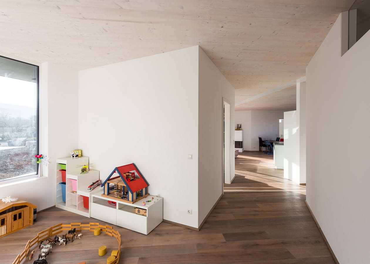 Houzz Австрия: Деревянный дом с «зеленой» крышей под Веной