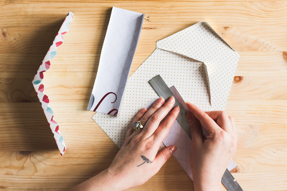 DIY: Декоративный скворечник для птиц из бумаги и картона