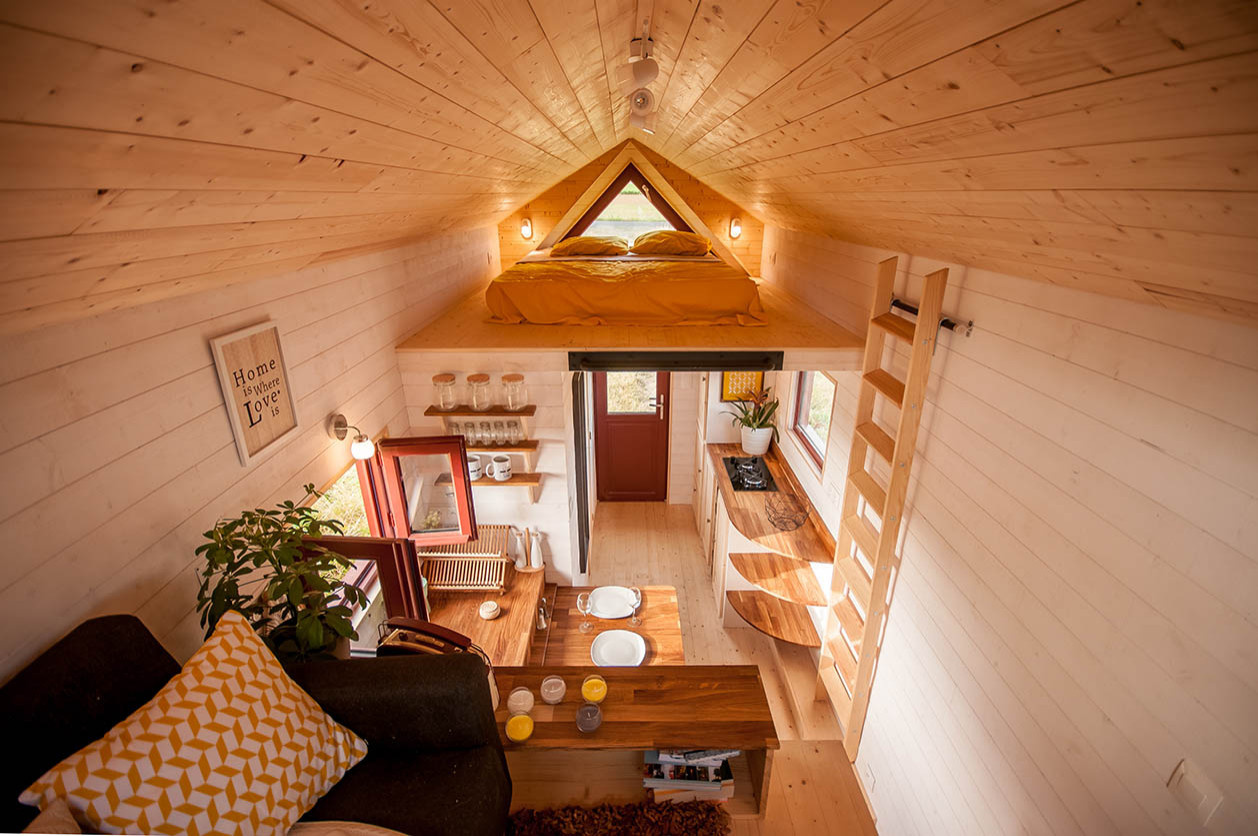 Архитектура: Дом на колесах — 20 кв. м для пары веганов
