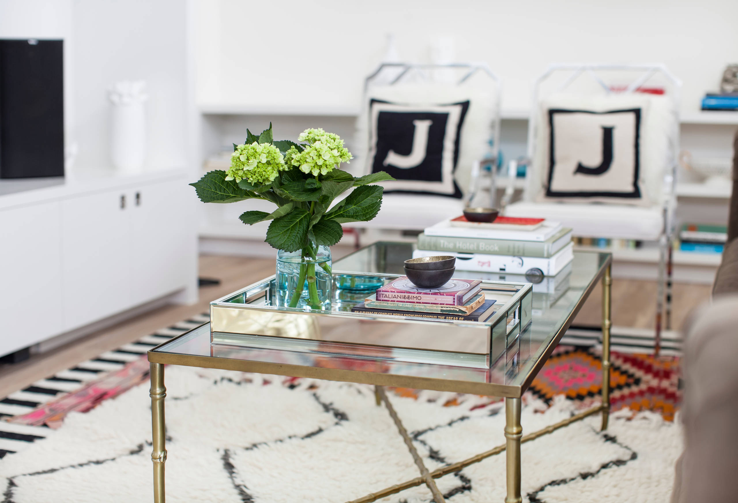 Дизайн-дебаты: «Мелочи из карманов» — где им место в квартире?