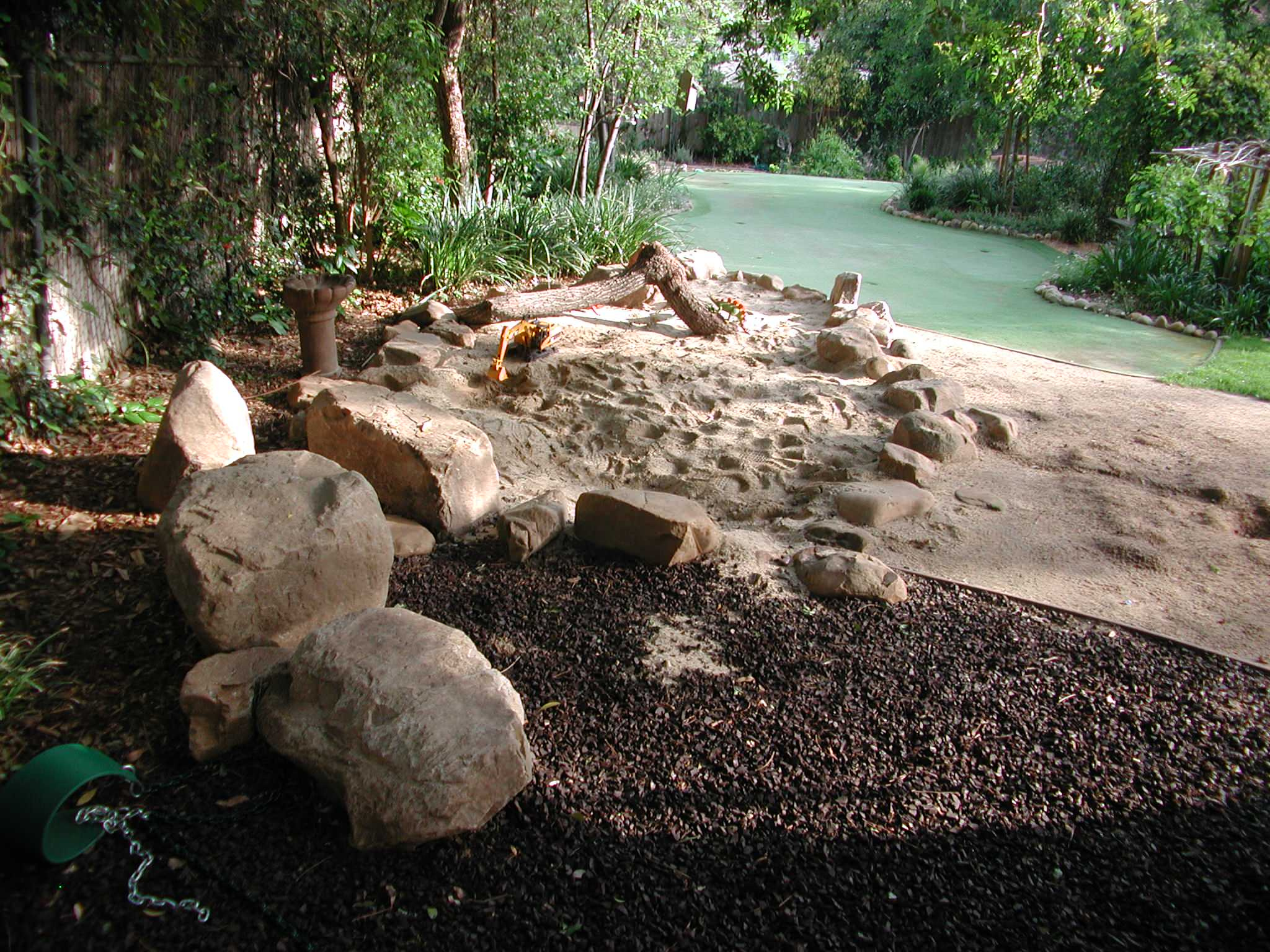 Тропический рай под боком: Курорт на дачном участке