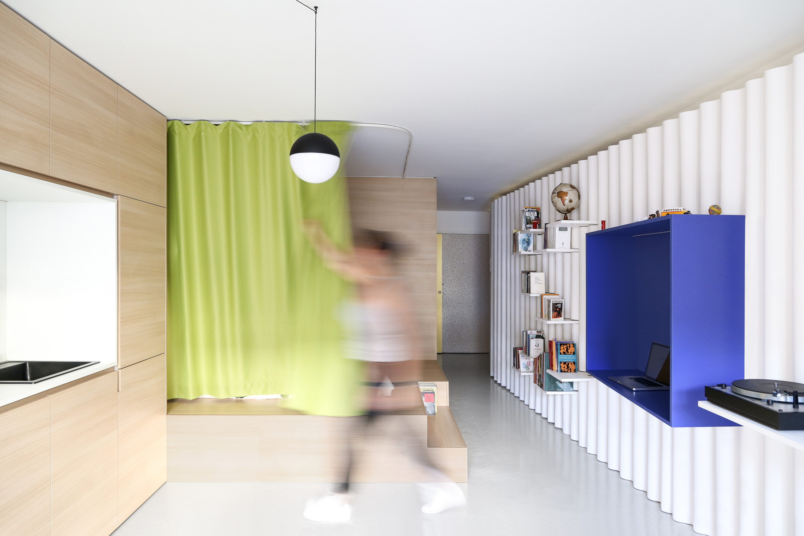 До и после: Студия 42 кв.м. для молодой пары в Париже