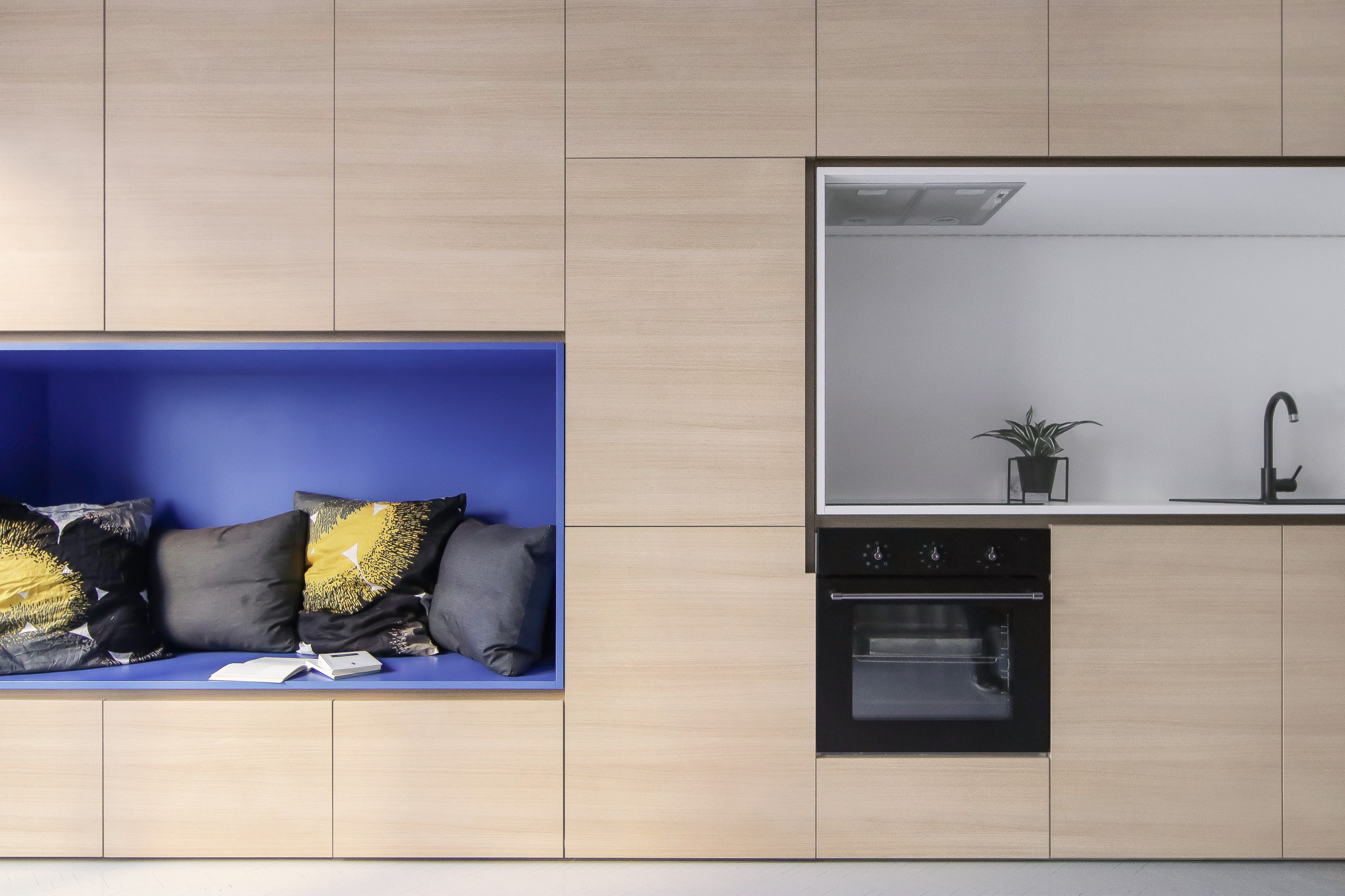 До и после: Студия 42 кв.м. для молодой пары в Париже