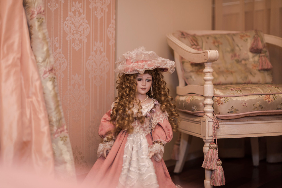 В гостях: Интерьер в неоклассическом стиле — подарок для мамы